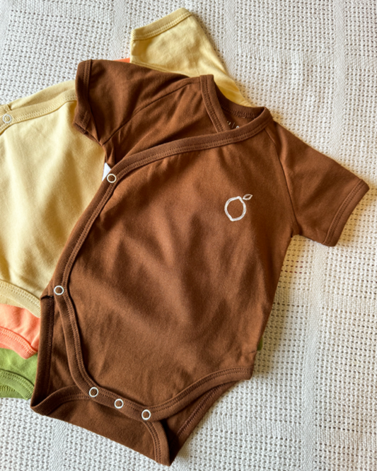 LIMAU kimono bodysuit is Malaysian local baby clothing brand.