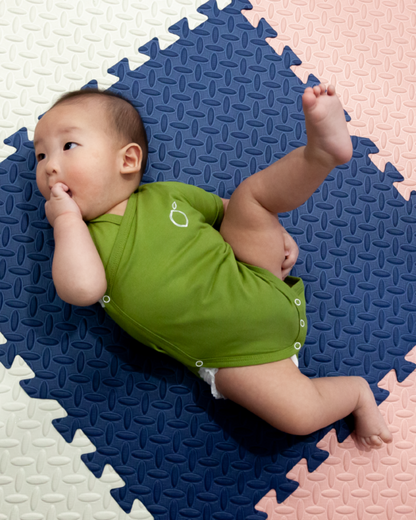 LIMAU kimono bodysuit allows easy movement for baby and toddler.